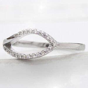 Oval Cutout Sterling Silver Ring - Delicate & Minimalist, Stamped 925, Size 7